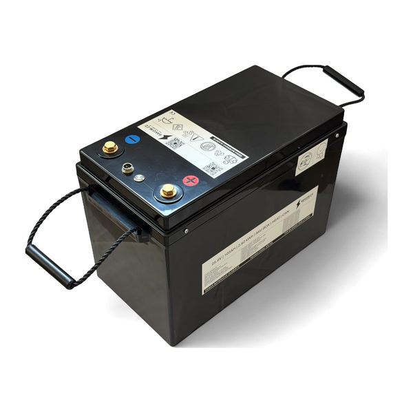 BK262A — 25,6 V / 105 Ah, AkuBox